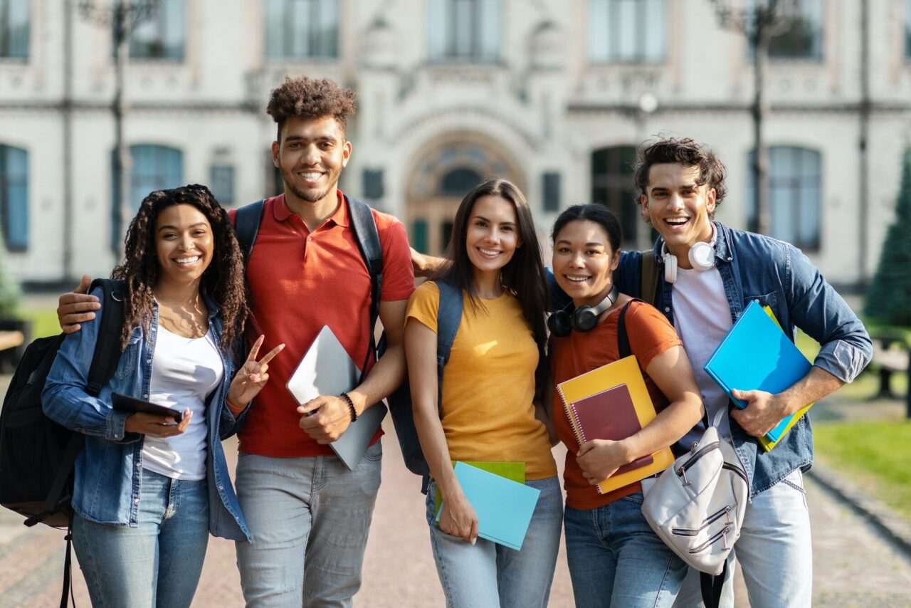Featured image published on the official Ausford College website.